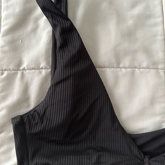 Ribbed Black Swim Bikini Top Front Tie No Boundaries Women’s Small (3-5) - Picture 3 of 4